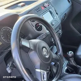 Volkswagen Tiguan - 9