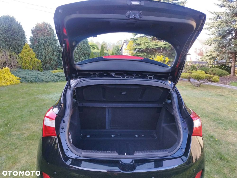 Hyundai i30 1.6 CRDi Premium - 8