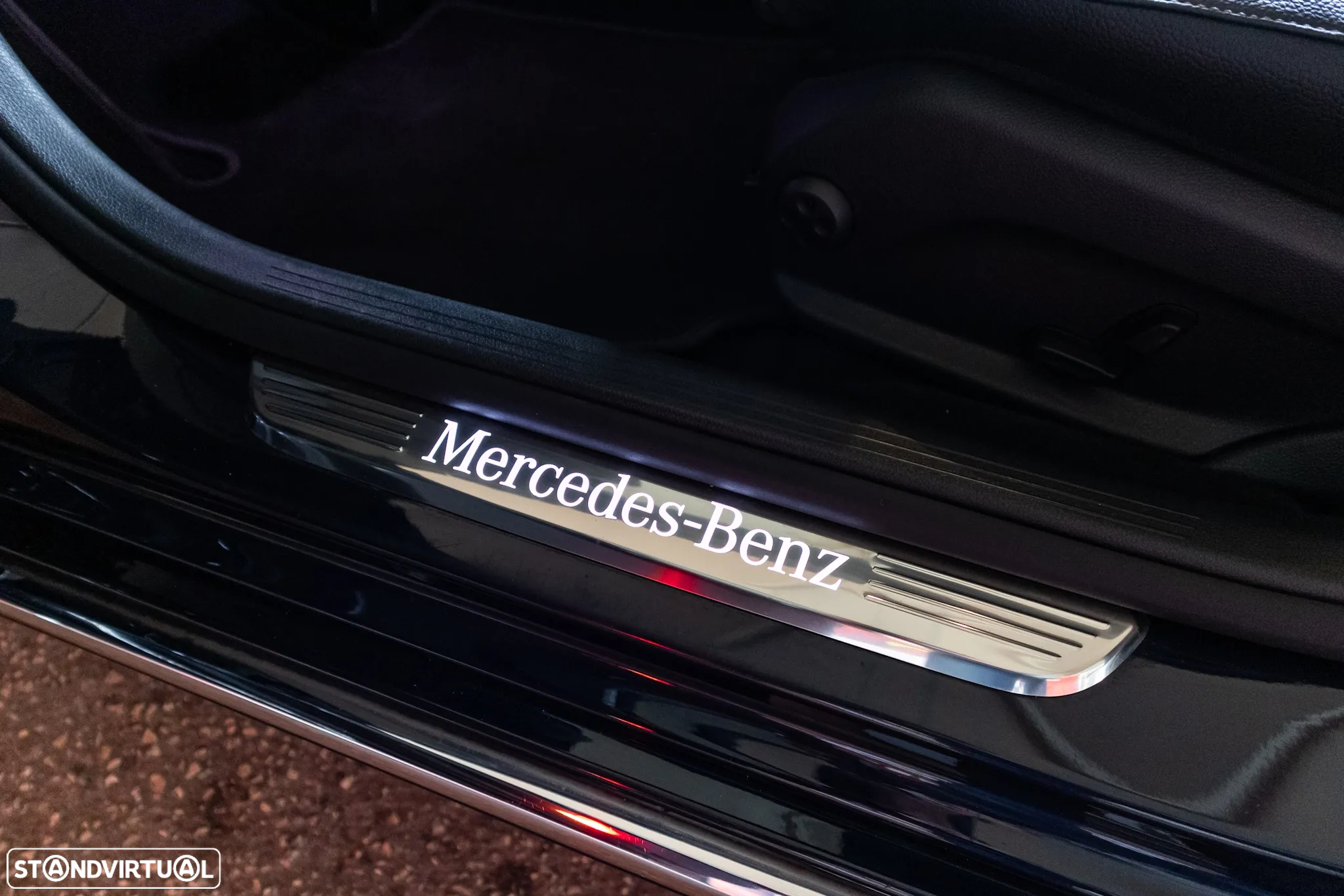 Mercedes-Benz E 220 d Exclusive 7L - 33