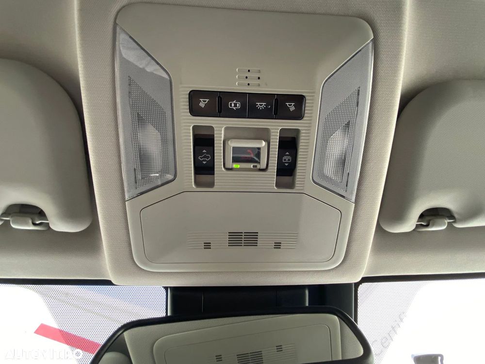 Toyota RAV4 2.5 4x4 Hybrid Lounge - 17