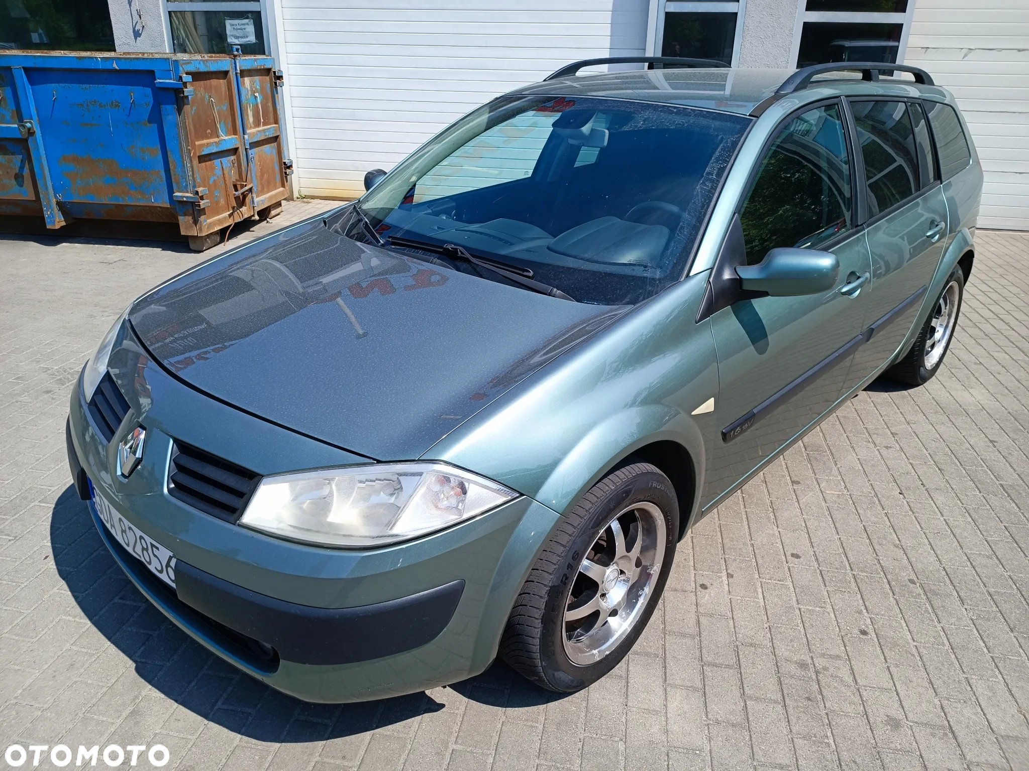 Renault Megane 1.6 Emotion - 12