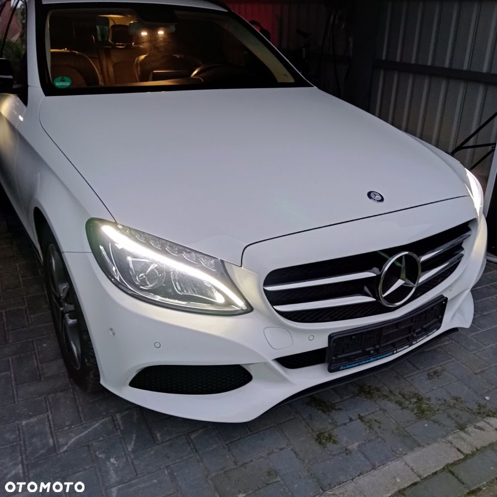 Mercedes-Benz Klasa C 180 T (BlueEFFICIENCY) 7G-TRONIC Avantgarde - 2