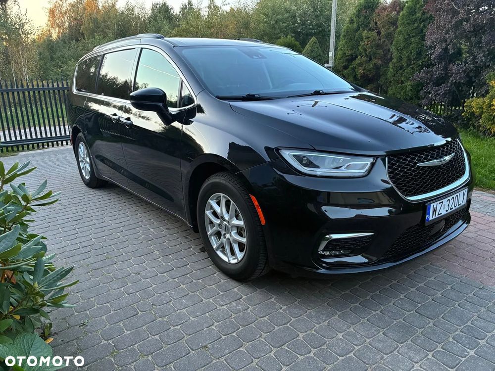 Chrysler Pacifica - 5