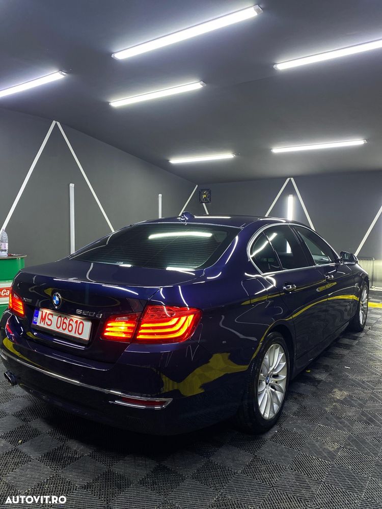 BMW Seria 5 520d xDrive Aut. Luxury Line - 11