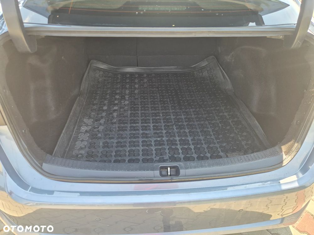 Toyota Corolla 1.6 Comfort - 10
