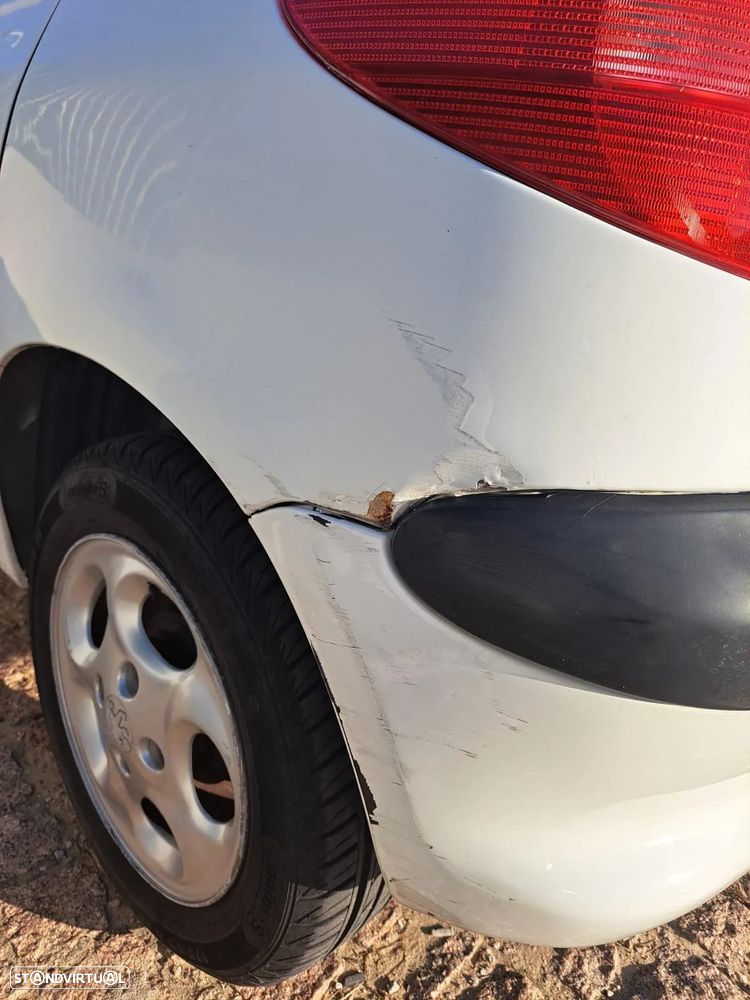 Peugeot 206 1.1 XR - 10