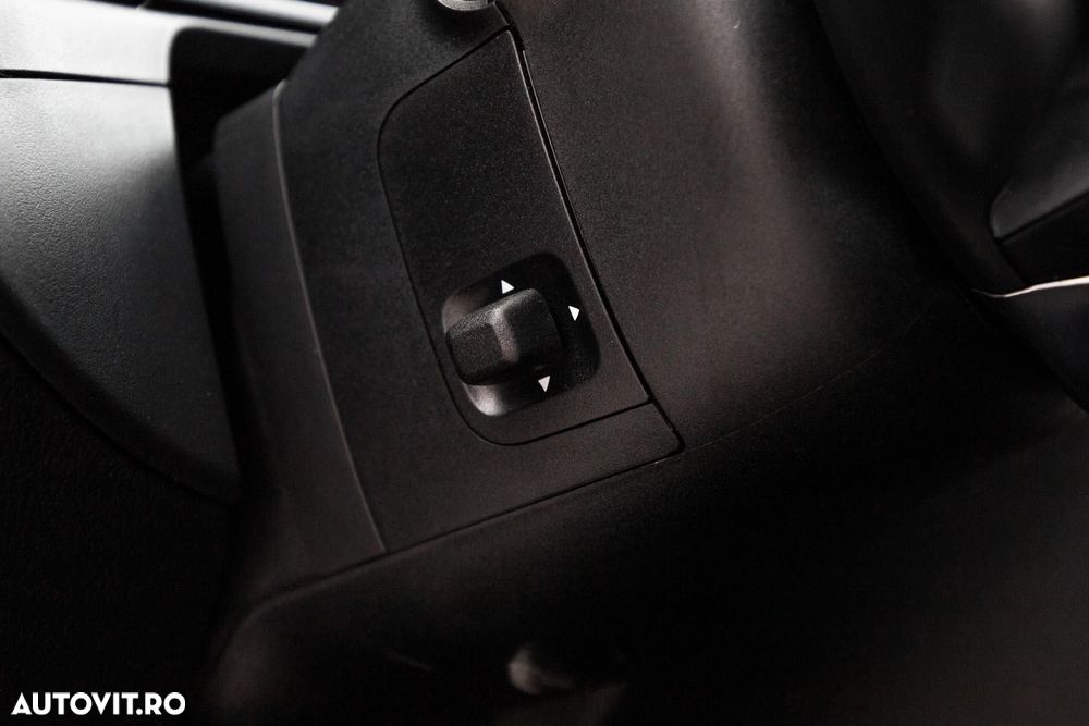 Mercedes-Benz C - 27