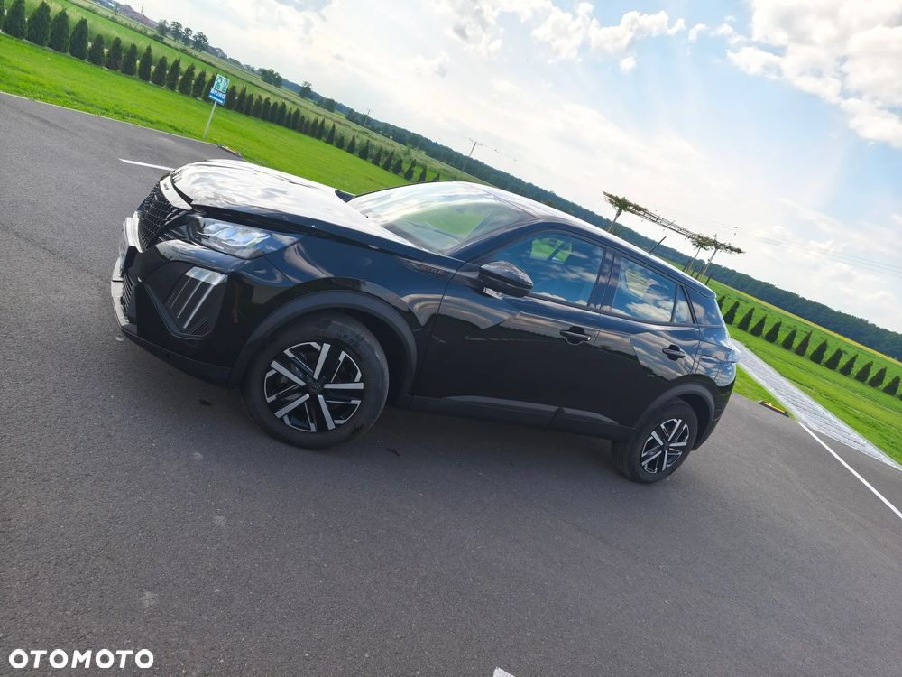 Peugeot 2008 Hybrid 136 e-DSC Style - 12
