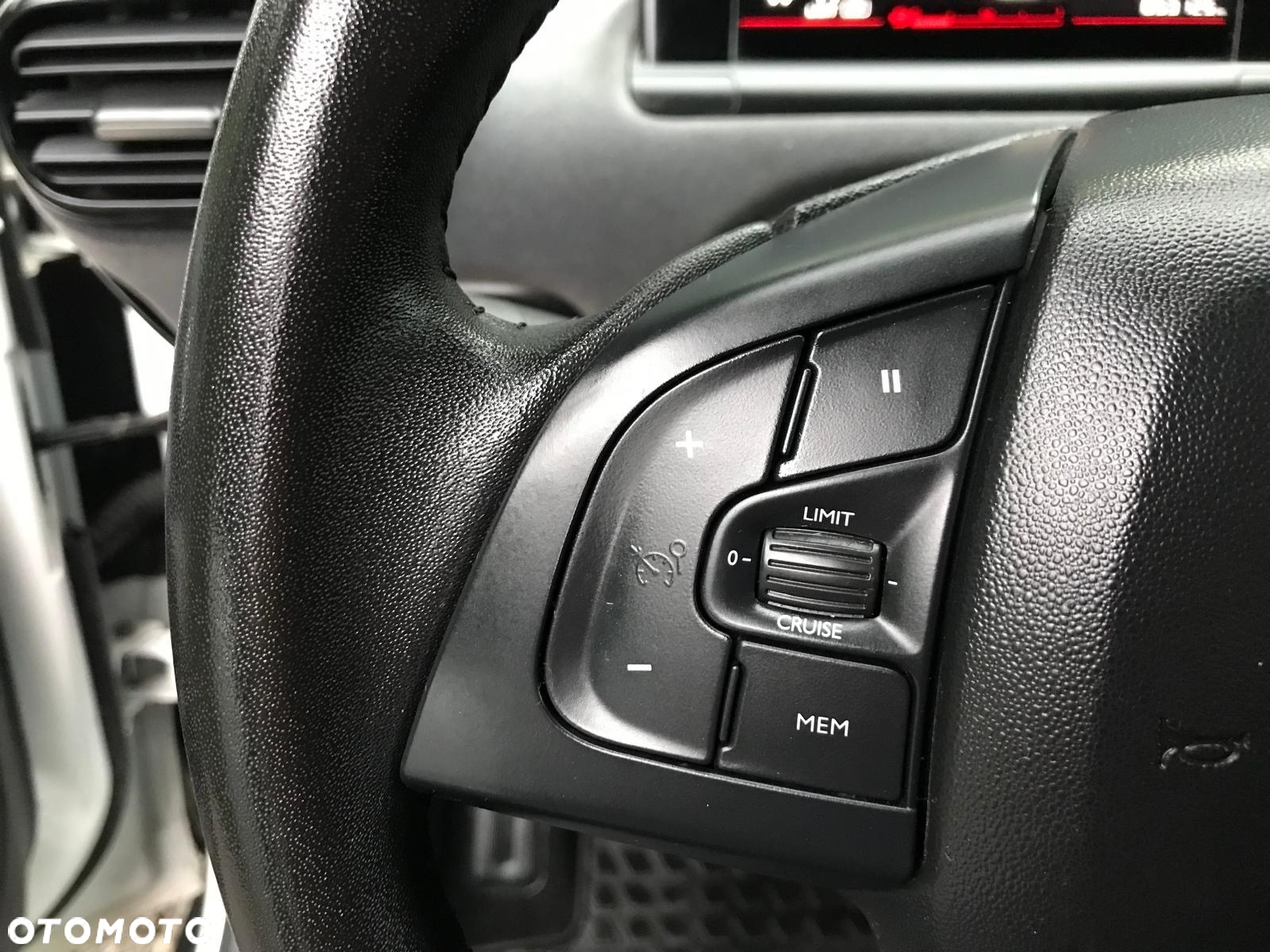 Citroën C4 Cactus 1.2 PureTech GPF Shine S&S - 14