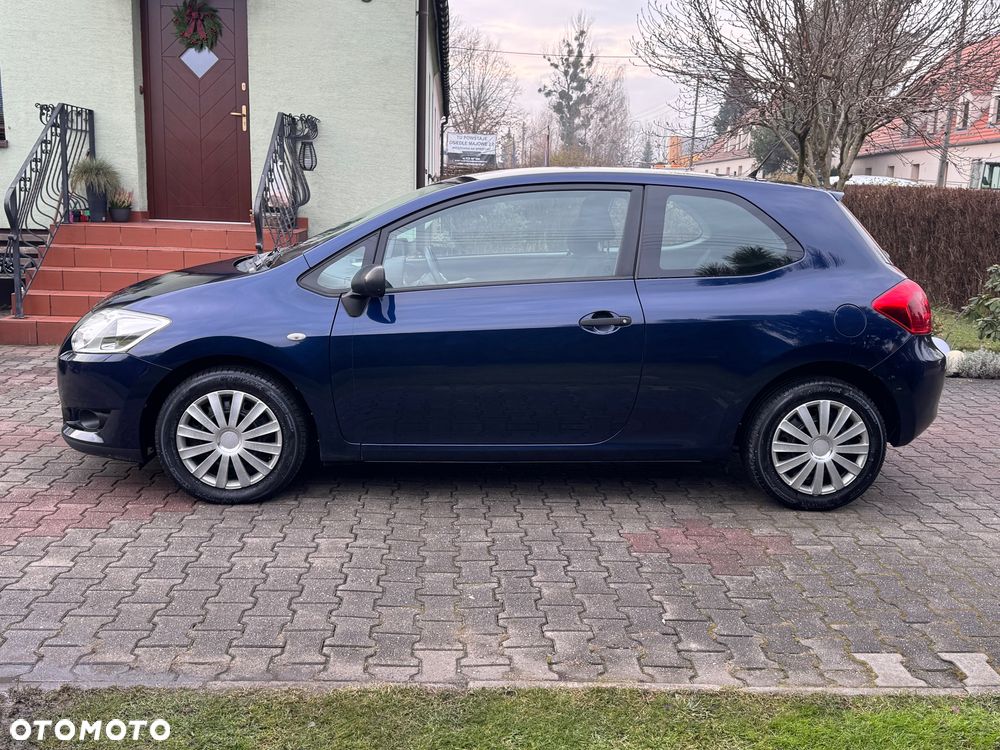 Toyota Auris 1.33 VVT-i - 2