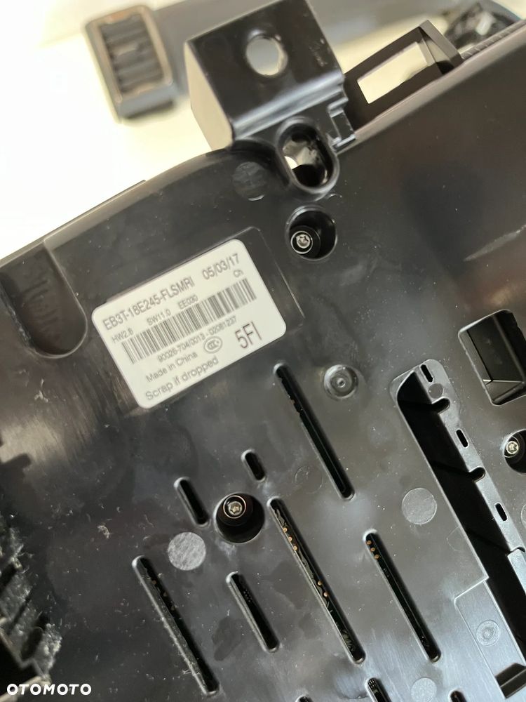 FORD RANGER  PANEL RADIA EB3T-18E245-FL - 2