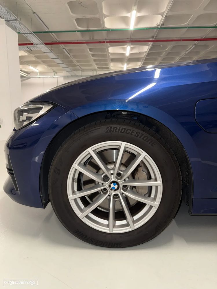 BMW 330 e Aut. Advantage - 5