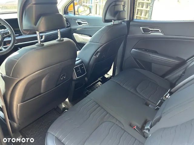Kia Sportage 1.6 T-GDI MHEV Business Line 2WD DCT - 1
