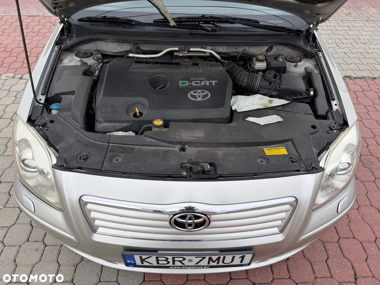 Toyota Avensis - 11