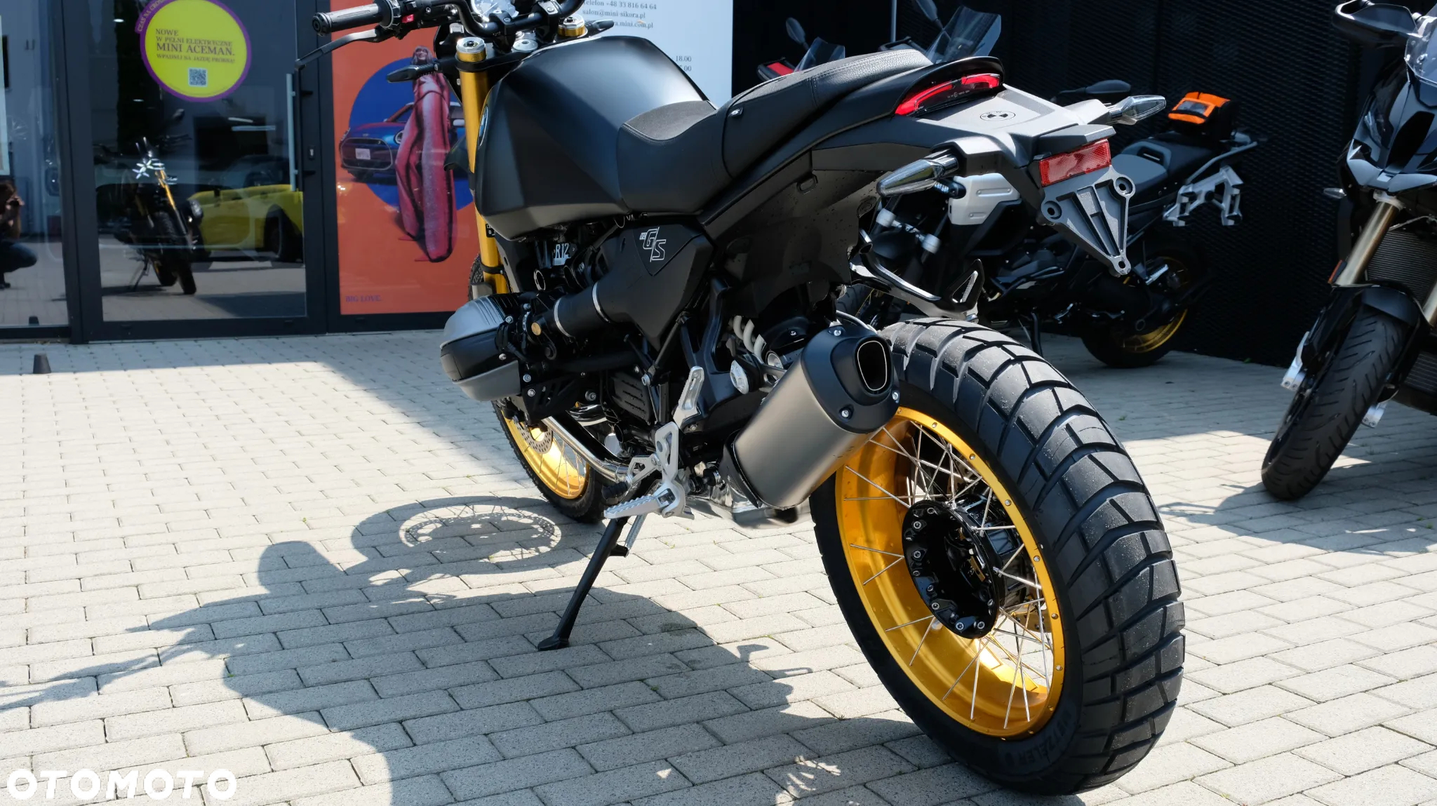 BMW R - 6