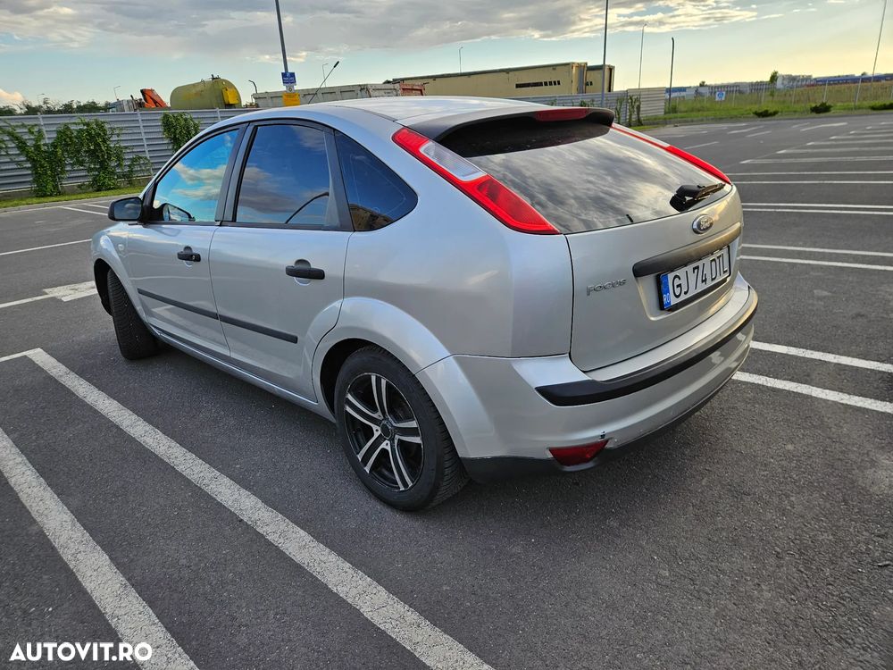 Ford Focus 1.6 TDCi Trend - 4