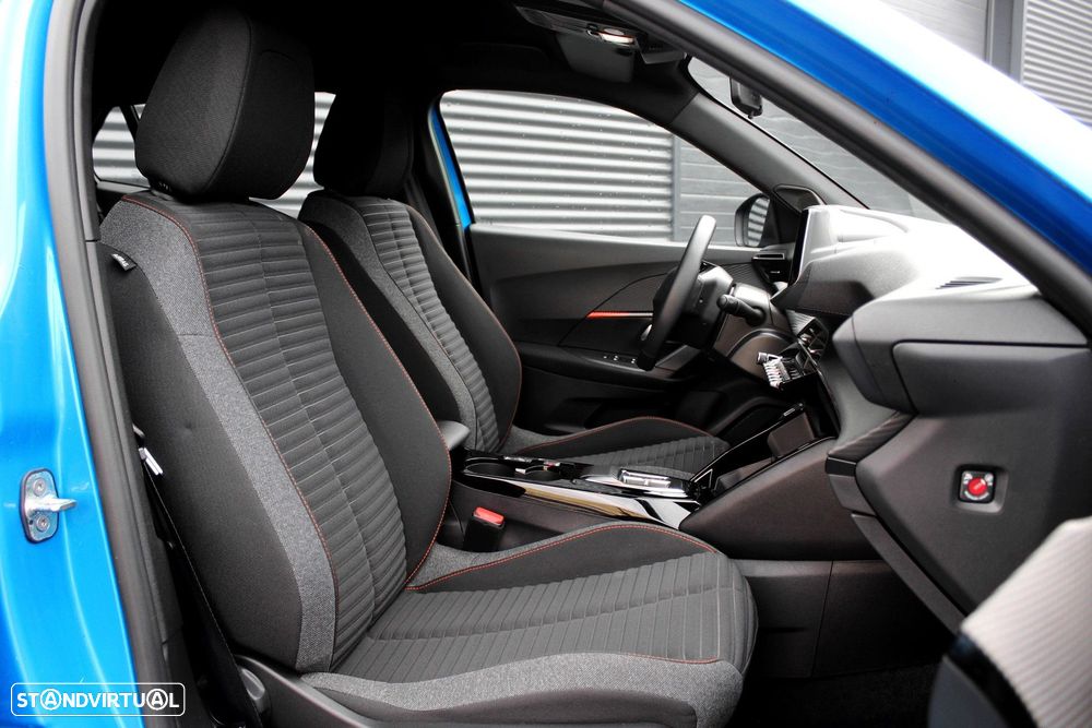 Peugeot e-2008 50 kWh Active Pack - 14