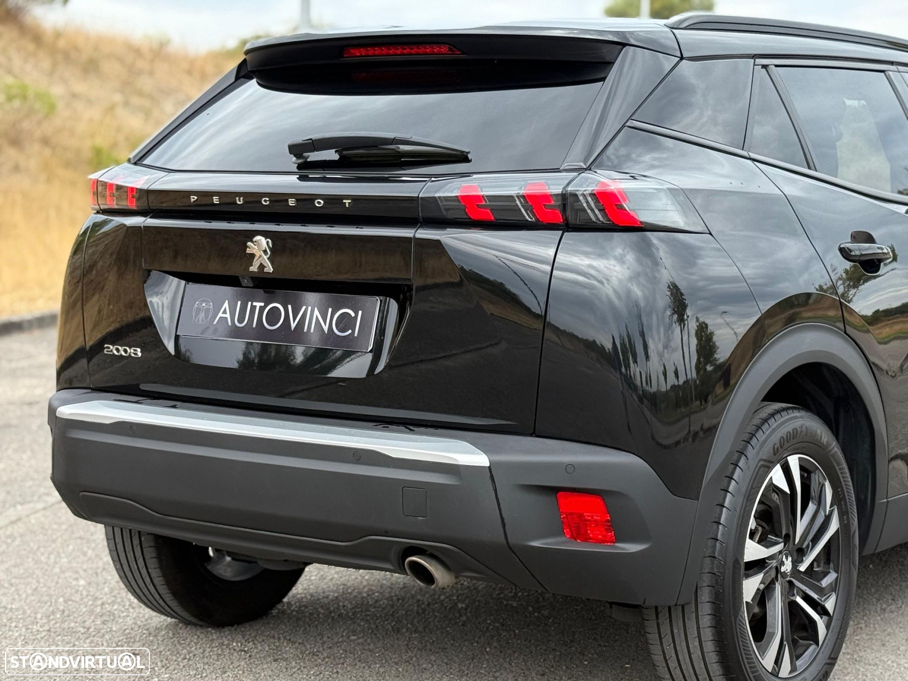 Peugeot 2008 1.5 BlueHDi Allure Pack EAT8 - 21