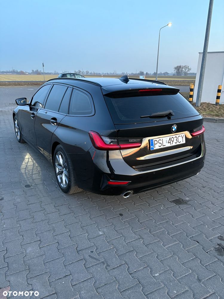 BMW Seria 3 320d Sport Line Shadow - 14