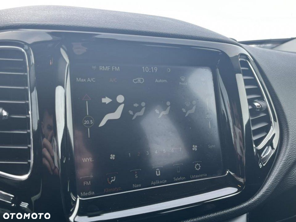 Jeep Compass - 23