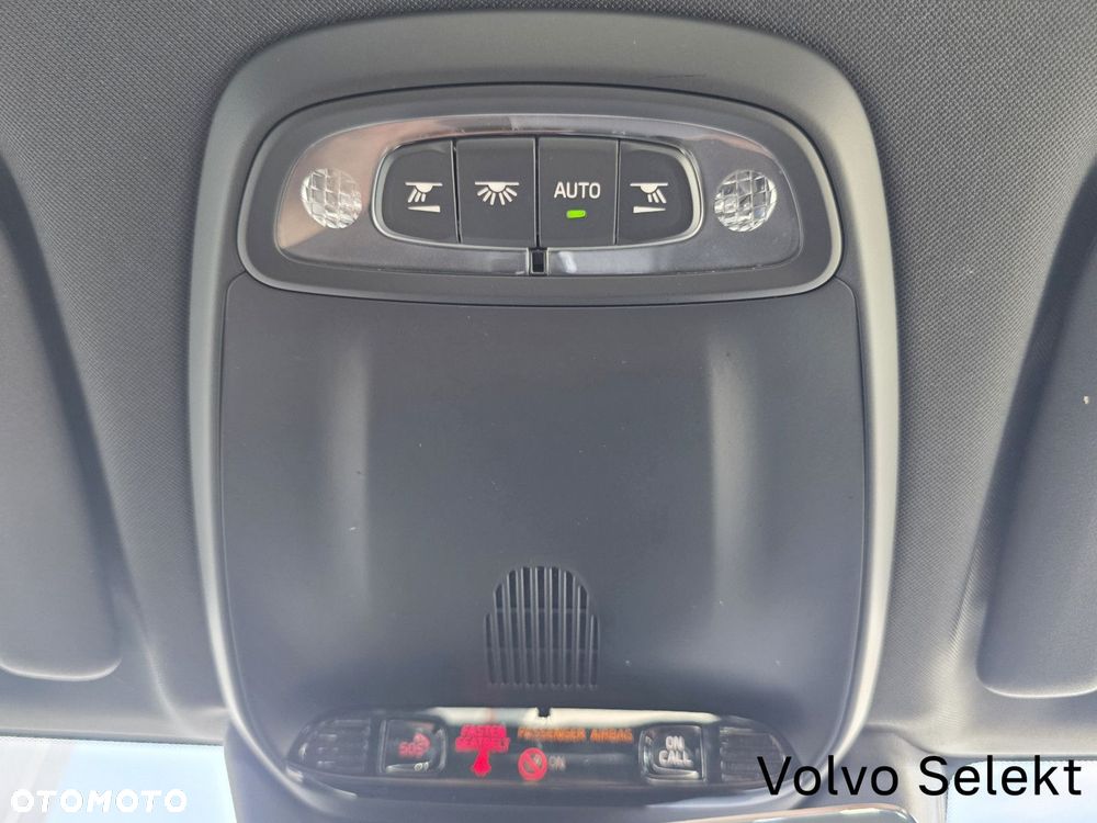 Volvo XC 60 - 30