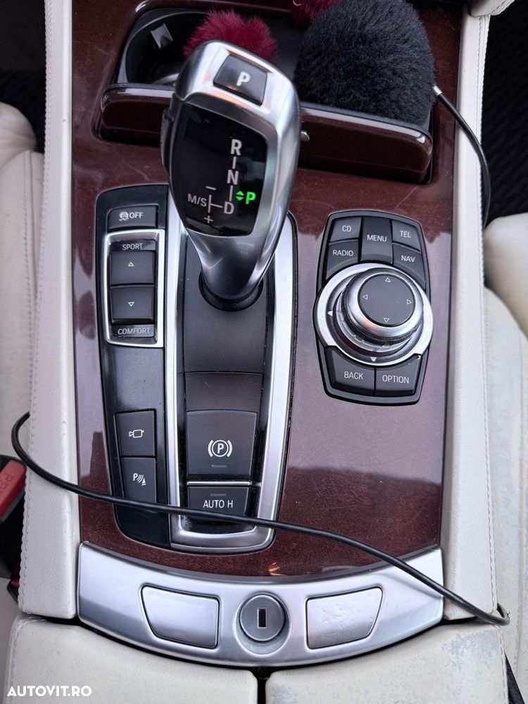 BMW Seria 7 730d Aut. - 9