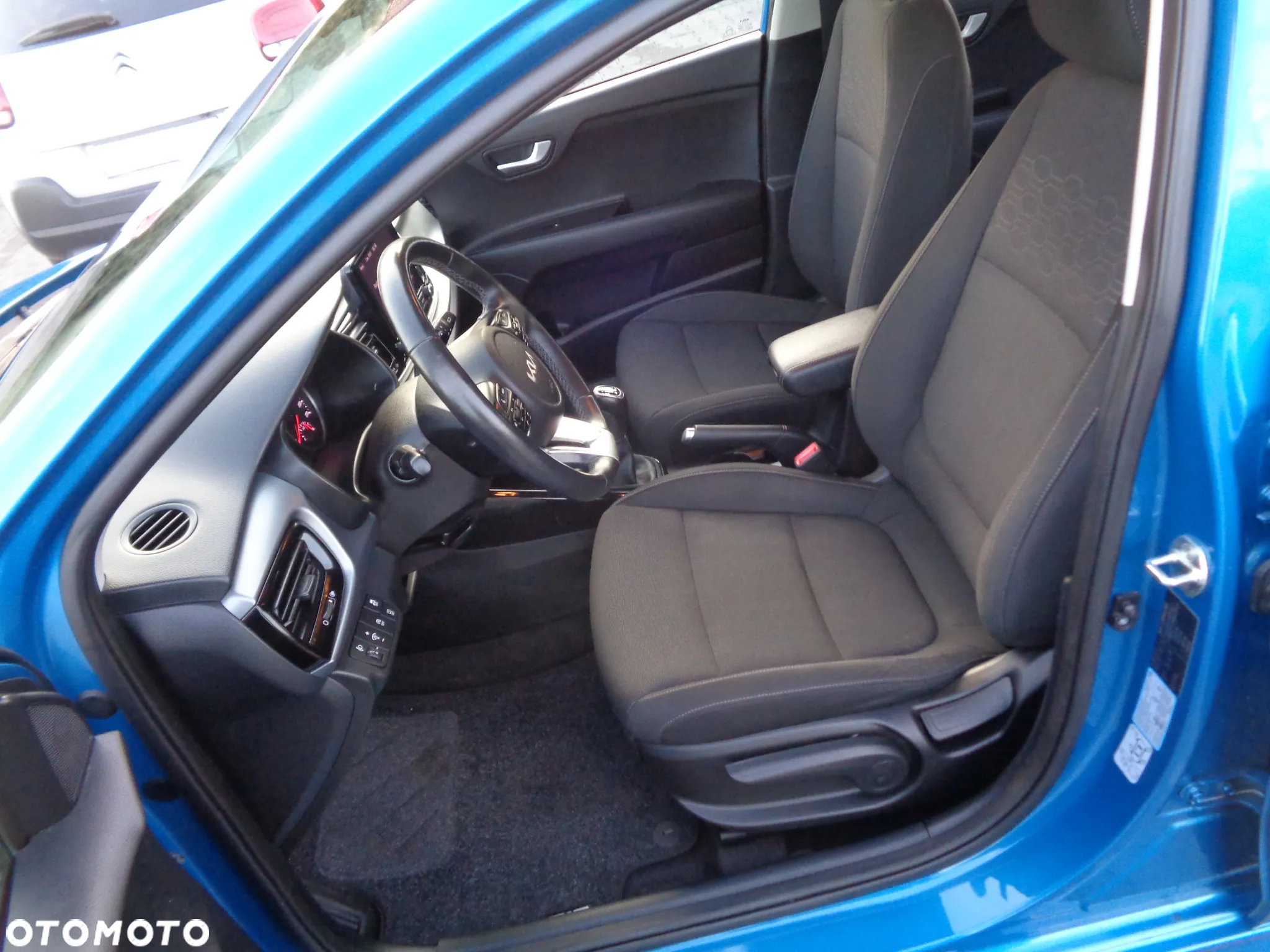 Kia Rio 1.0 T-GDI L Business Line - 9