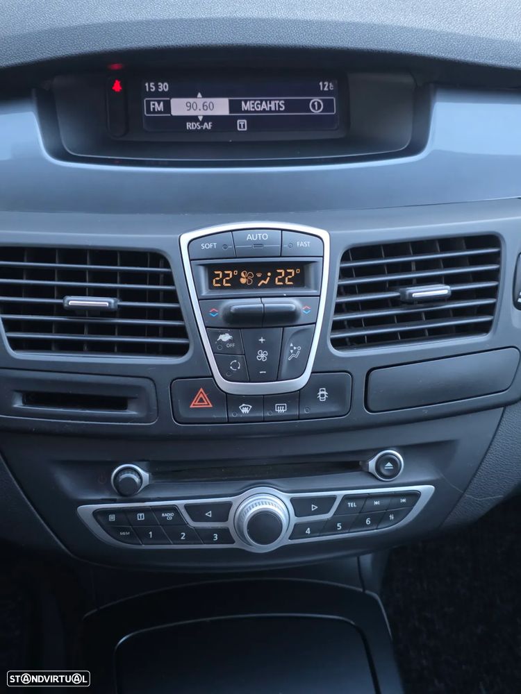 Renault Laguna Break dCi 110 FAP Expression - 13