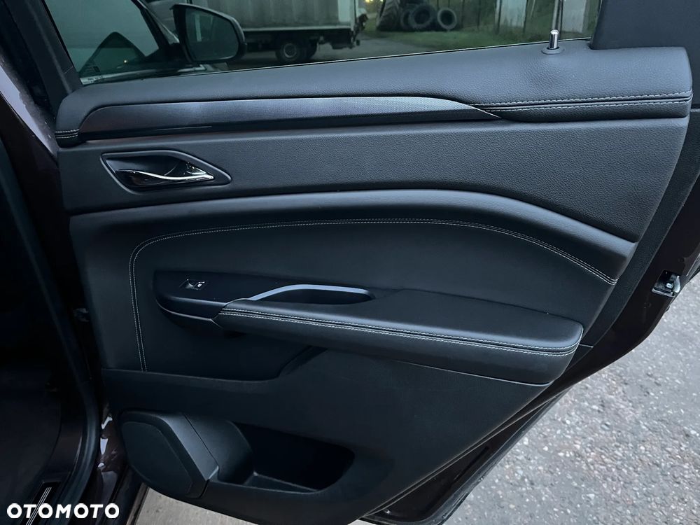 Cadillac SRX 3.6 V6 AWD Sport Luxury - 27