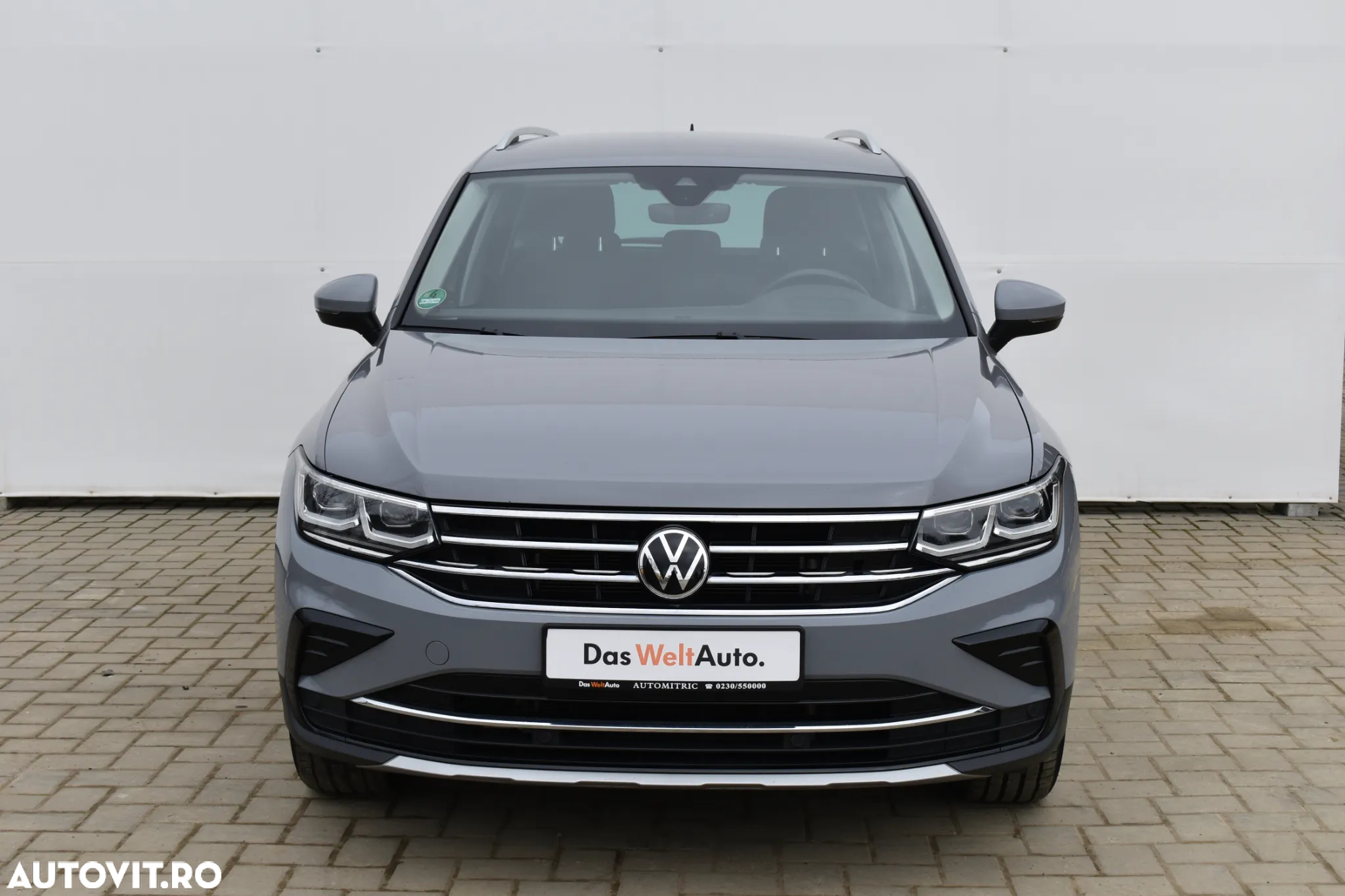 Volkswagen Tiguan 2.0 TDI SCR 4MOTION DSG Elegance - 8