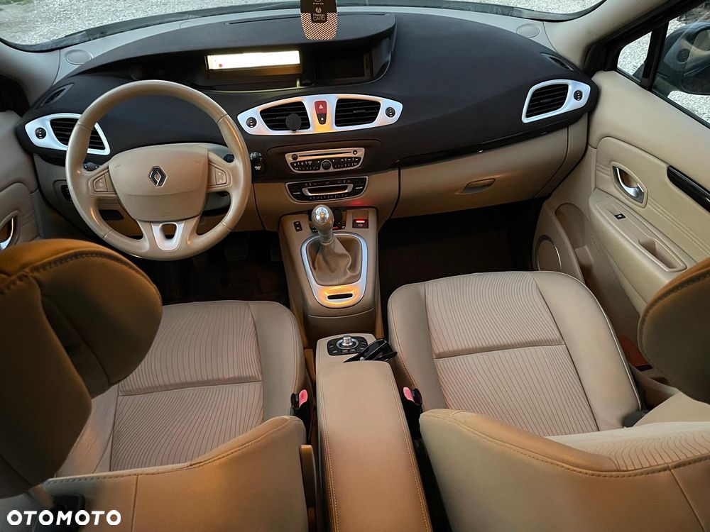 Renault Grand Scenic - 3