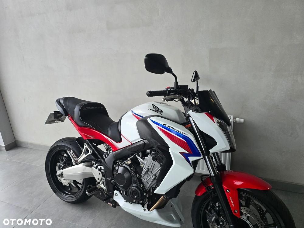 Honda CB - 23