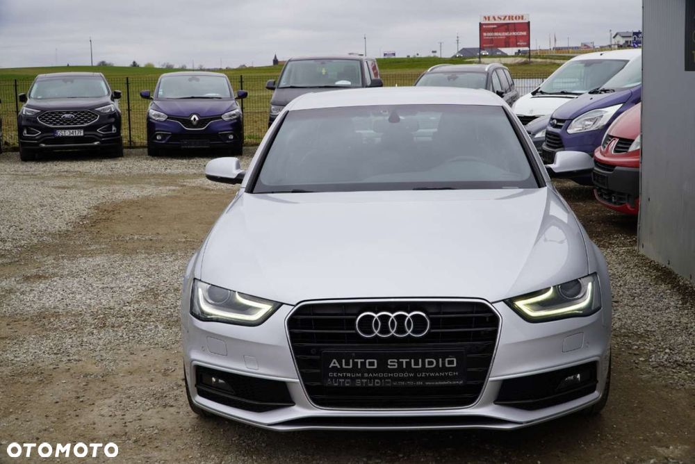 Audi A4 Limousine 2.0 TDI DPF clean diesel S line Sportpaket - 29
