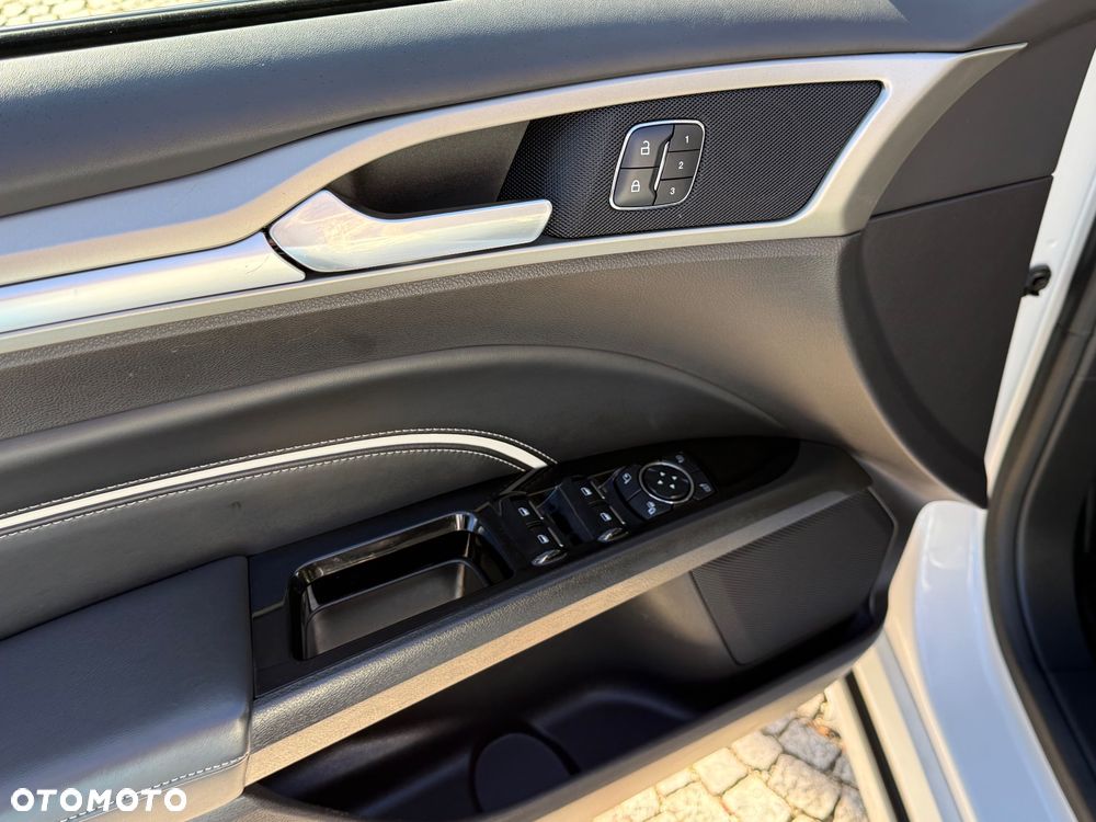 Ford Mondeo 2.0 TDCi Bi-Turbo PowerShift-Aut Vignale - 24