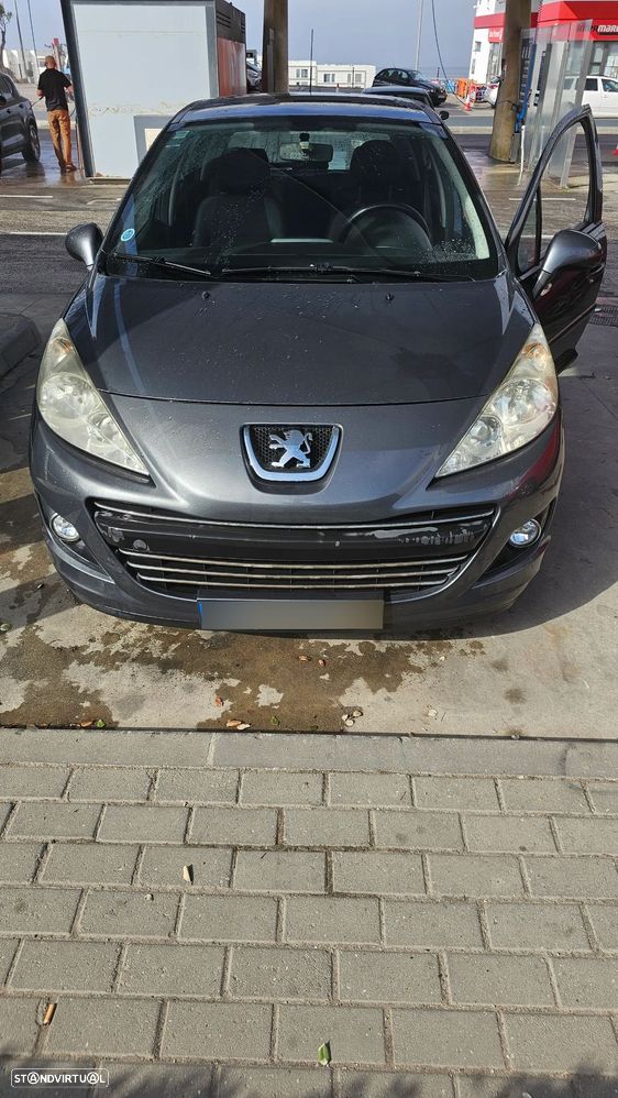 Peugeot 207 - 4