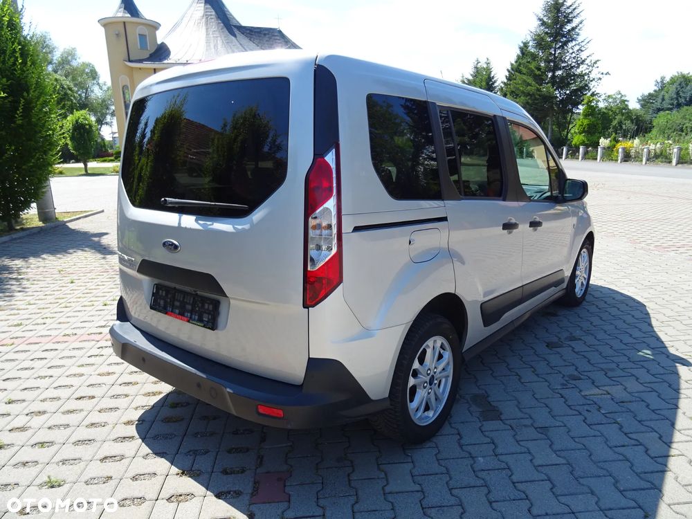 Ford Tourneo Connect 1.5TDCi Start-Stop Titanium - 6