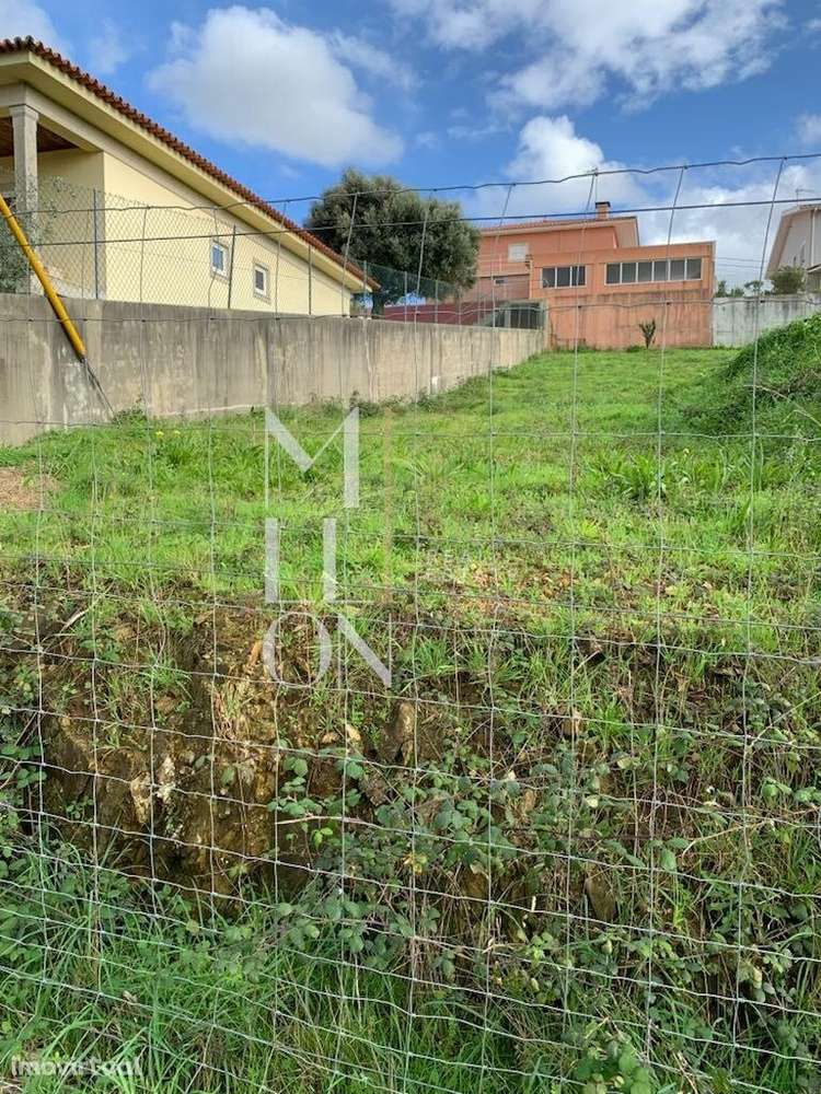 Terreno para Construção em Fradelos – 760 m2 | Excelente Localização - Grande imagem: 2/2