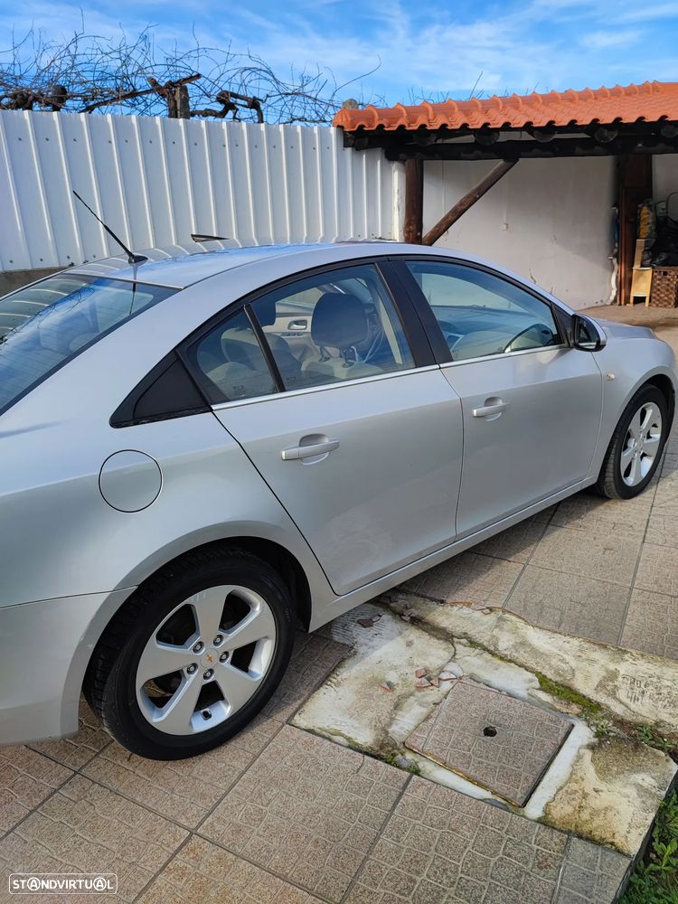 Chevrolet Cruze 2.0 VCDi LT Aut. - 6