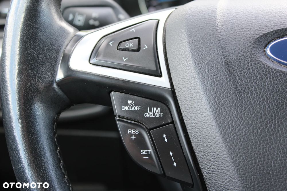 Ford S-Max 2.0 TDCi Titanium - 17
