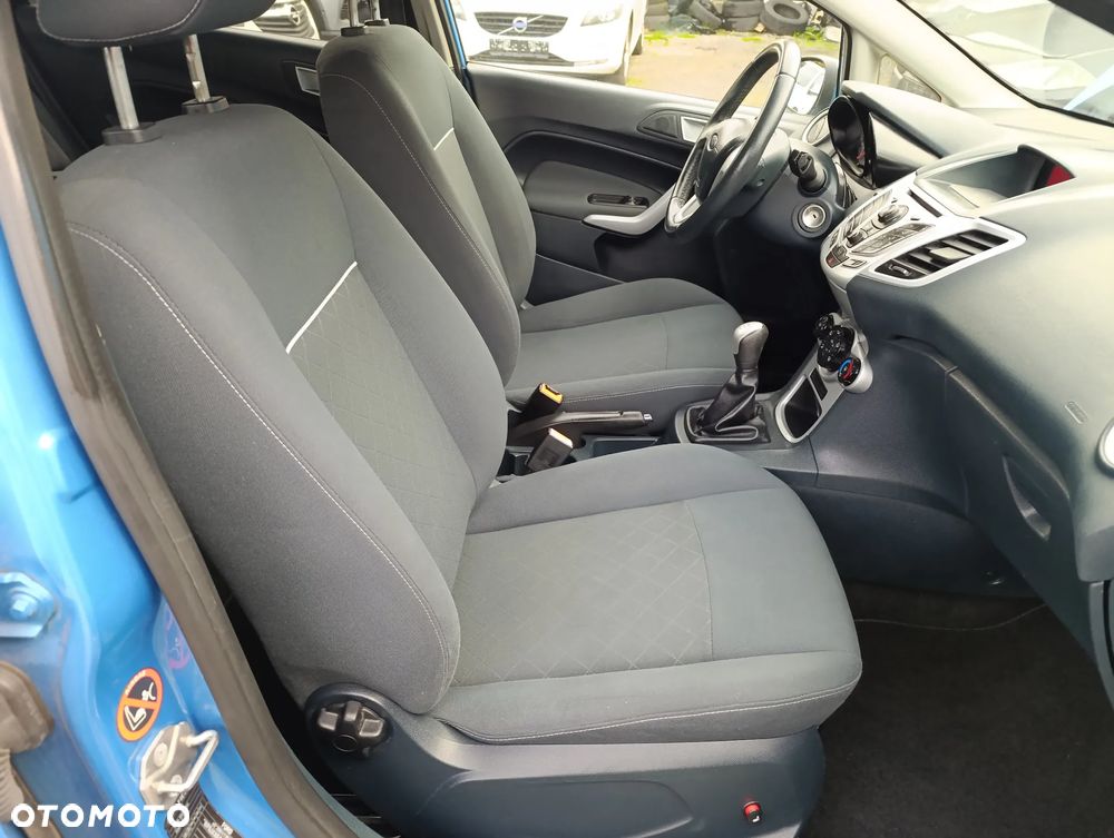 Ford Fiesta 1.25 Celebration - 14