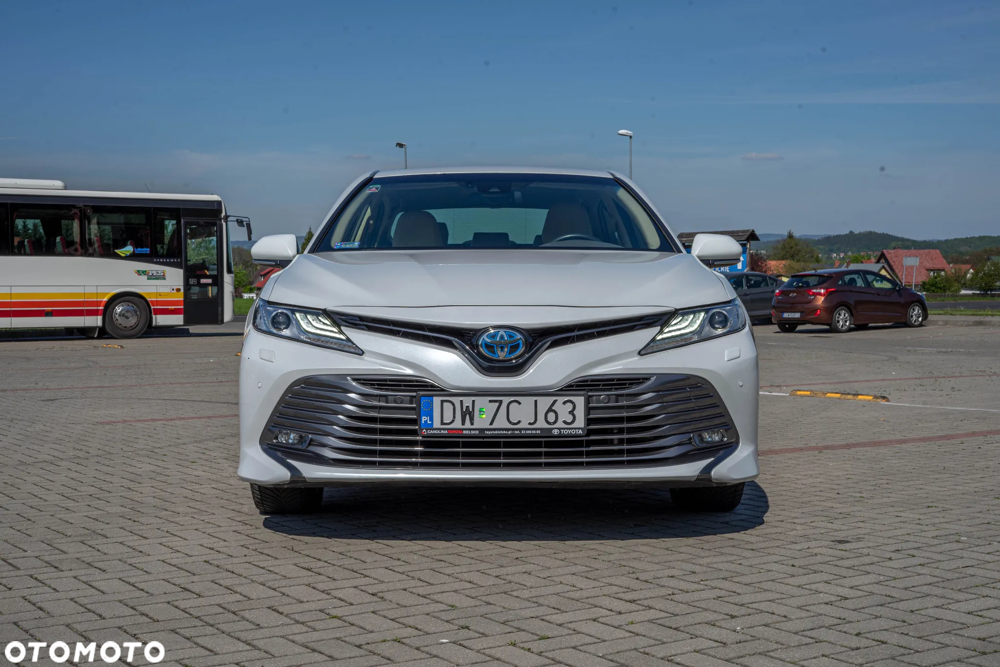 Toyota Camry 2.5 Hybrid Executive CVT - 2
