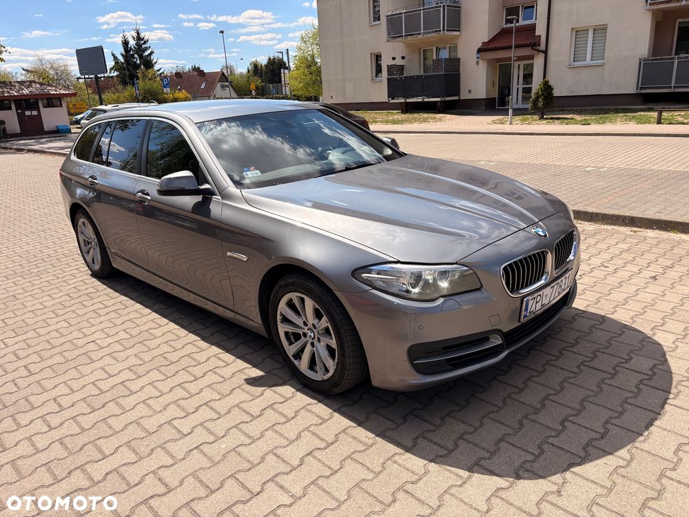 BMW Seria 5 520d xDrive - 2