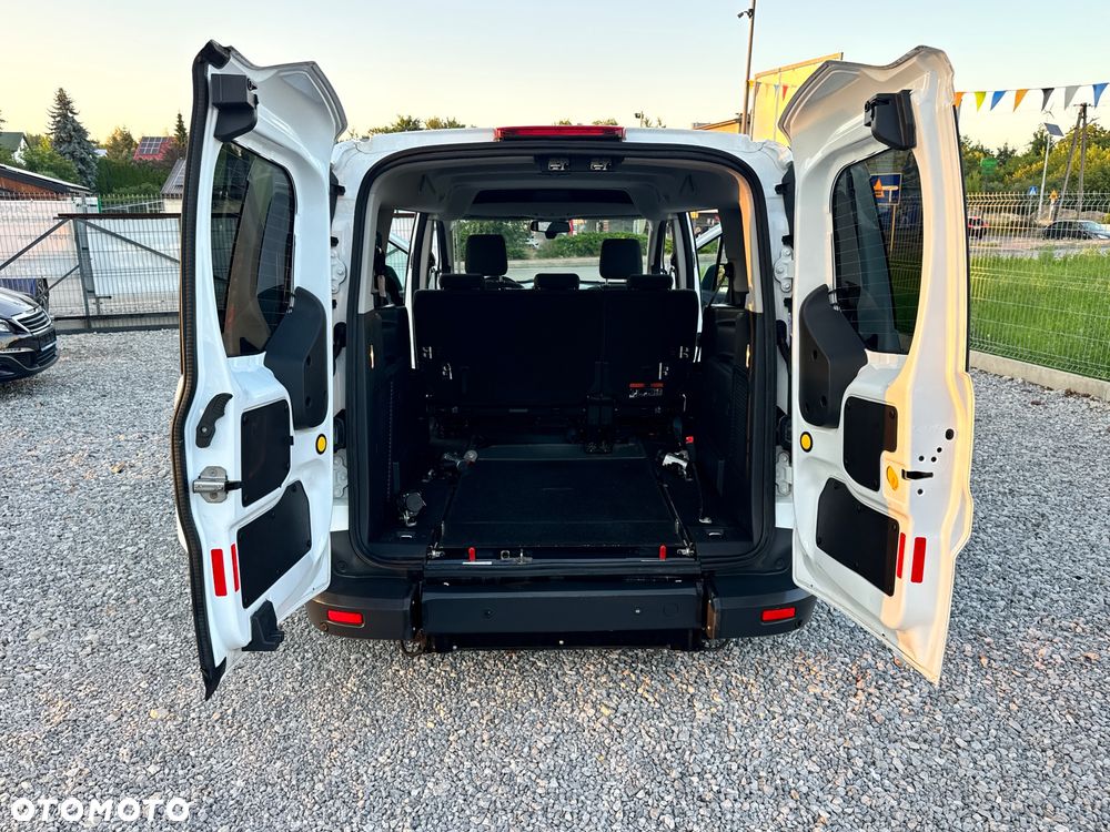 Ford Transit Connect - 33