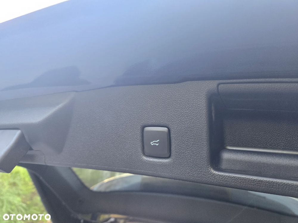Ford Kuga 2.5 Duratec FHEV 4x4 TITANIUM - 14