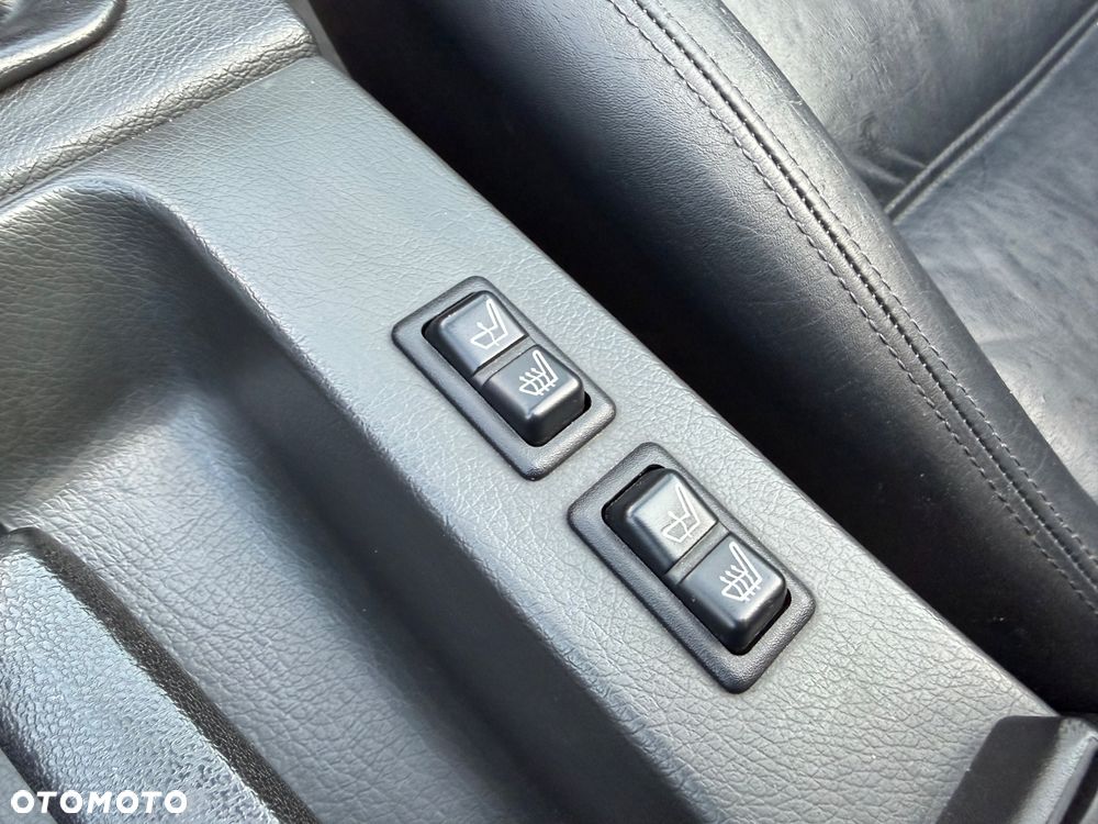 BMW Seria 3 320i - 23