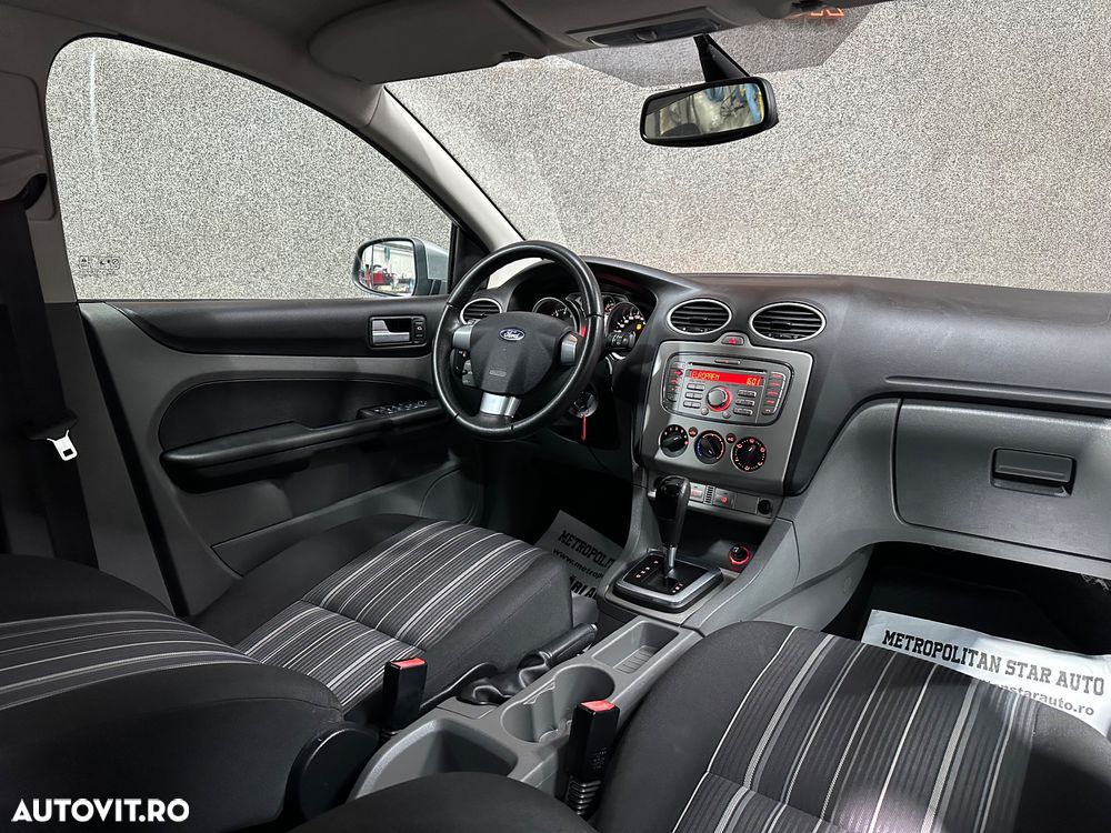 Ford Focus 1.6 16V Aut. Trend - 6