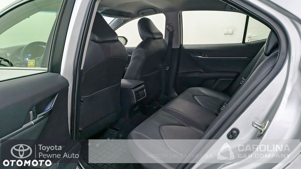 Toyota Camry 2.5 Hybrid Comfort CVT - 18