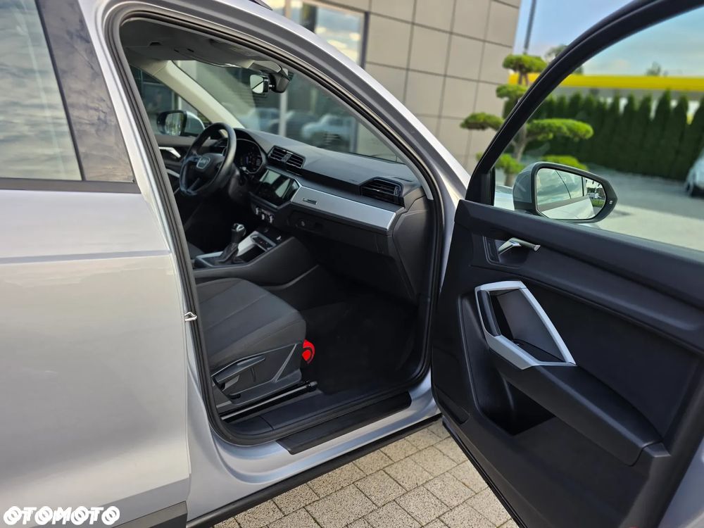 Audi Q3 35 TDI S tronic - 29