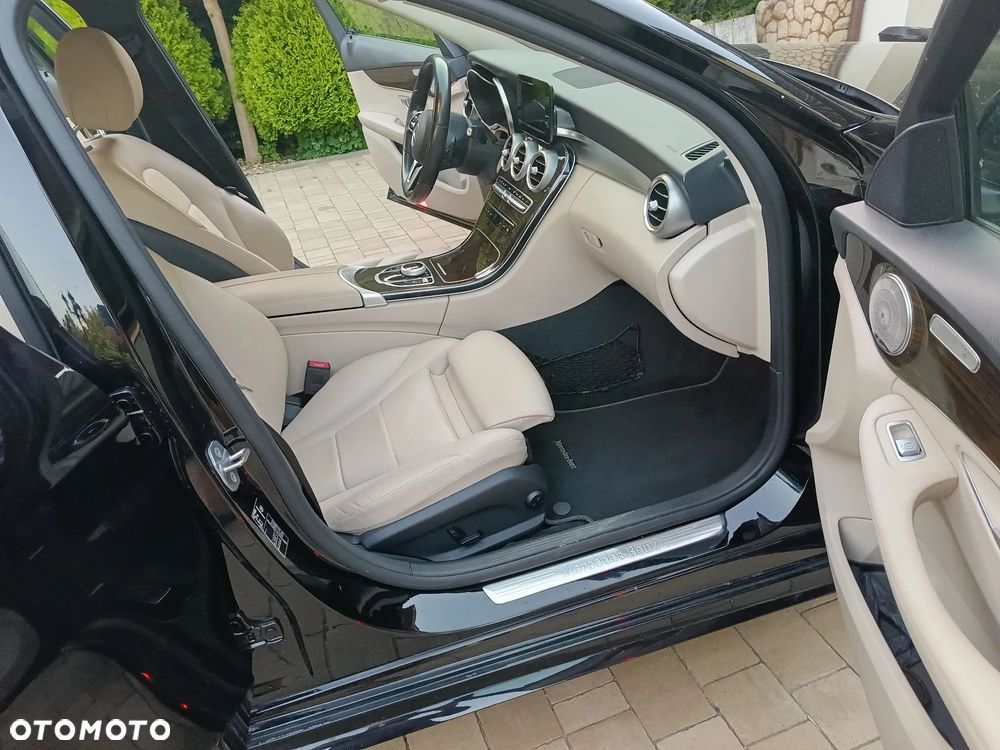Mercedes-Benz Klasa C 200 4MATIC 9G-TRONIC - 12