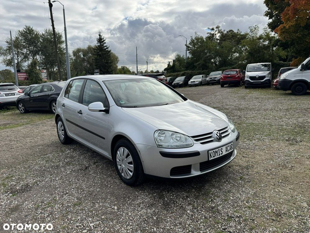 Volkswagen Golf - 28